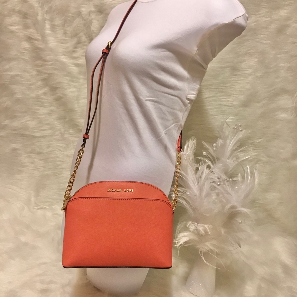 🧡NEW MICHAEL KORS 🧡 MK EMMY CROSSBODY DOME - Picture 2 of 8